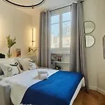 Studio Arc de Triomphe by Studio prestige